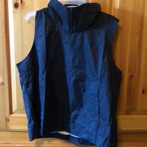 NWT Under Armour Women’s Shell Vest